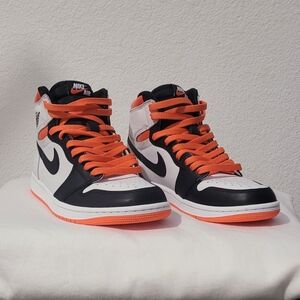 Nike Air Jordan 1 Retro High "Electro Orange" - 8 US Mens